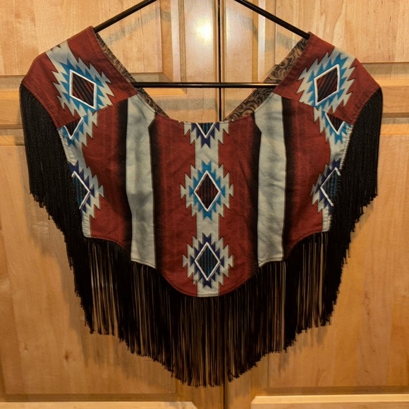 Western fringe top measurements in pictures adjustable size with Velcro - Picture 2 of 14